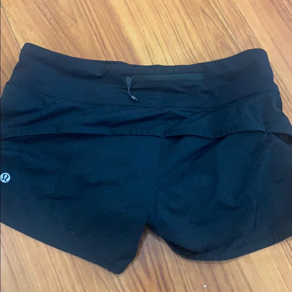 Lululemon speed up short